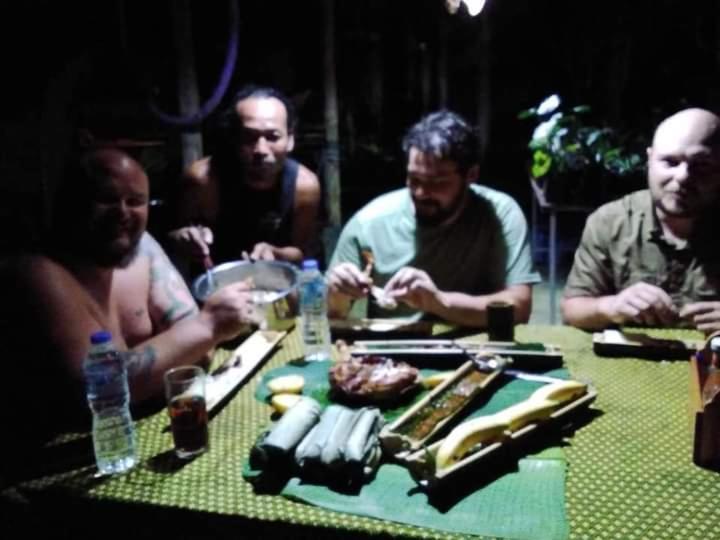 דירות Khao Sok National Park Khai Jungle Experience Camp & Tour מראה חיצוני תמונה